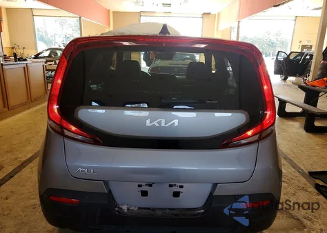 2022 Kia Soul Lx z USA, uszkodzony, nr VIN KNDJ23AU0N7809644